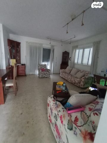 בית פרטי/ קוטג', הסרגל 11, מגדיאל, הוד השרון