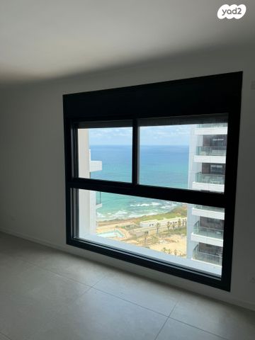 דירה, הביכורים 4, עין התכלת, נתניה