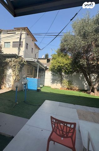 דו משפחתי, יורק שטיינר 5, רמת החייל, תל אביב יפו