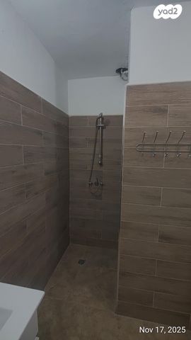 דירה, ז'בוטינסקי 432, שכונה ותיקה - מרכז העיר, מעלות תרשיחא