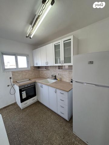 דירה, מבצע ליטני 3, אושיות, רחובות