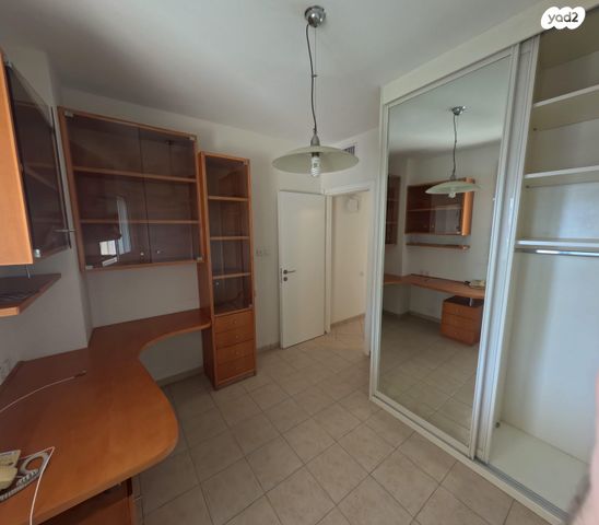 דירה, ד"ר יוחנן בדר 6, מרום נווה, רמת יצחק, רמת גן