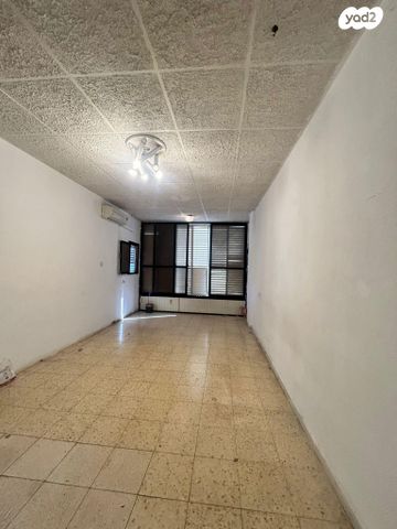 דירה, חביבה רייק 28, לב העיר, בת ים