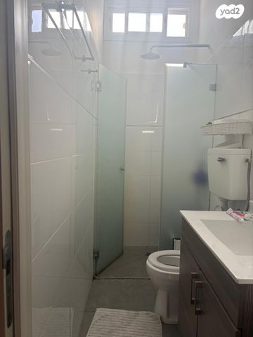 דו משפחתי, יורק שטיינר 5, רמת החייל, תל אביב יפו