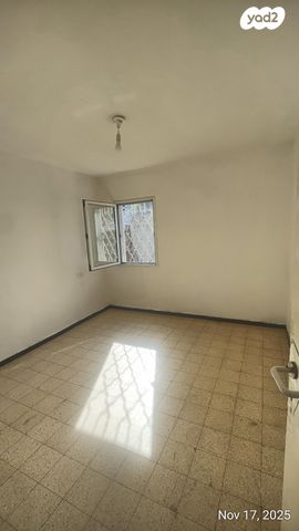 דירה, ז'בוטינסקי 432, שכונה ותיקה - מרכז העיר, מעלות תרשיחא