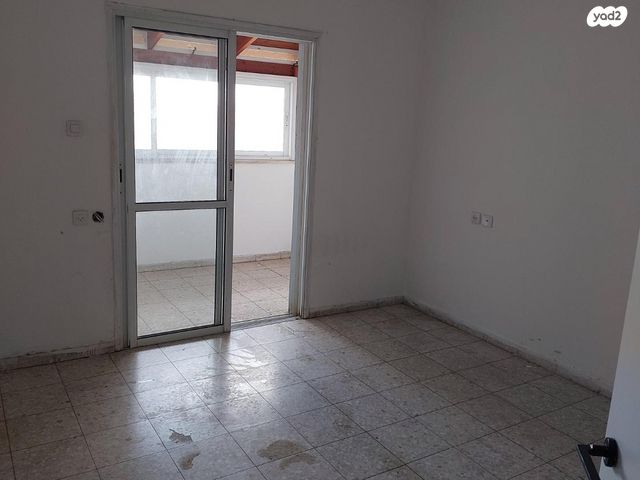 דירה, המצביאים 15, נאות יצחק, לוד