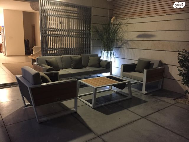 דירת גן, פרופ' אפרים קציר 12, רחובות המדע, רחובות