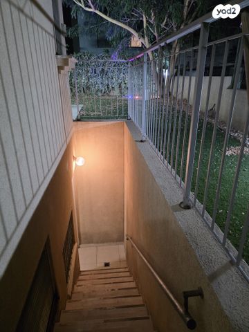 יחידת דיור, דוד רחל שרעבי 8, נווה אליעזר וכפר שלם מזרח, תל אביב יפו