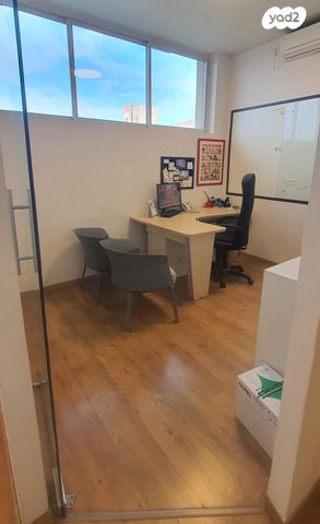 משרדים, גנרל פייר קניג 37, תלפיות תעשיה ומסחר, ירושלים