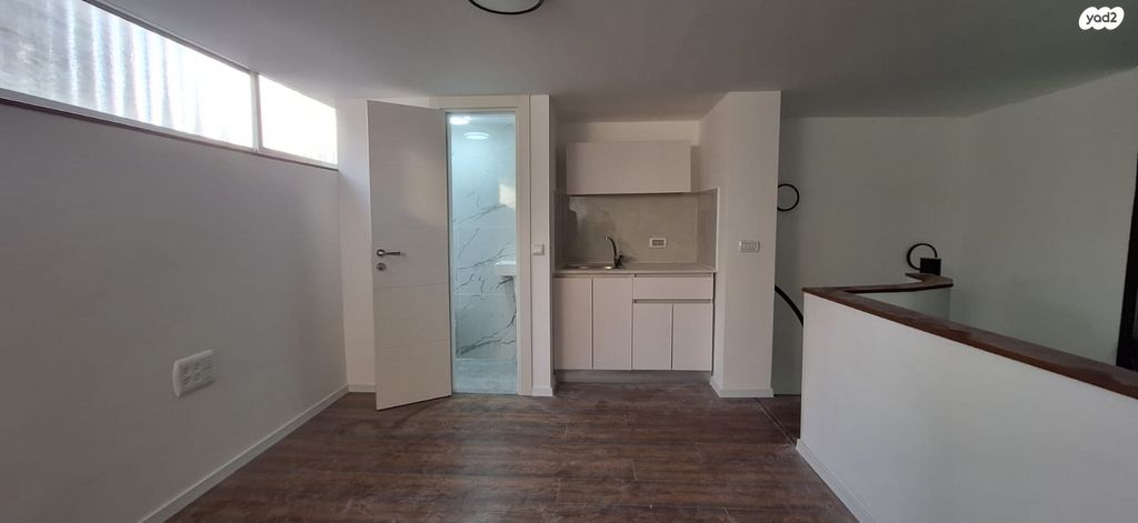 חנויות/ שטח מסחרי, ז'בוטינסקי 48, אברמוביץ', ראשון לציון