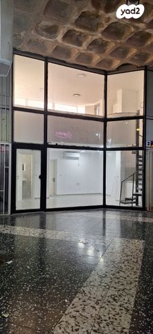 חנויות/ שטח מסחרי, ז'בוטינסקי 48, אברמוביץ', ראשון לציון