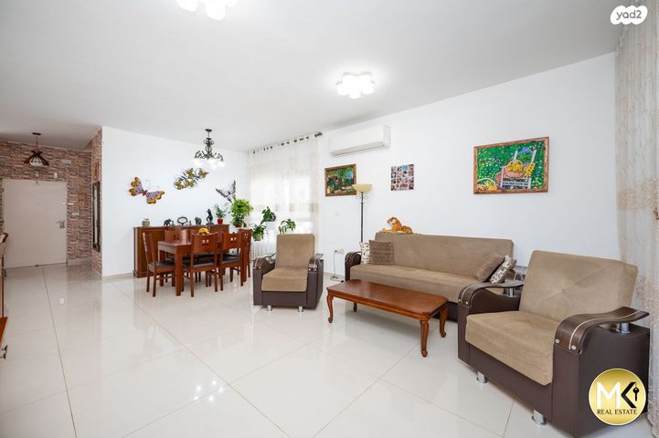 בית פרטי/ קוטג', תל צבי, שיכון ממשלתי, פרדס חנה כרכור