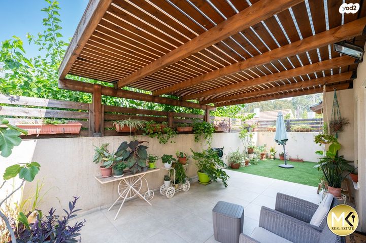 בית פרטי/ קוטג', תל צבי, שיכון ממשלתי, פרדס חנה כרכור