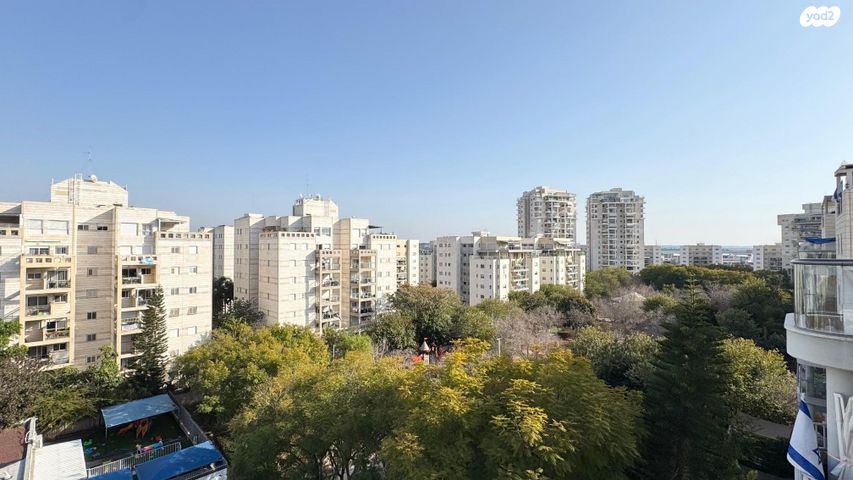 דירה, הר הצופים 9, רחובות ההולנדית, רחובות