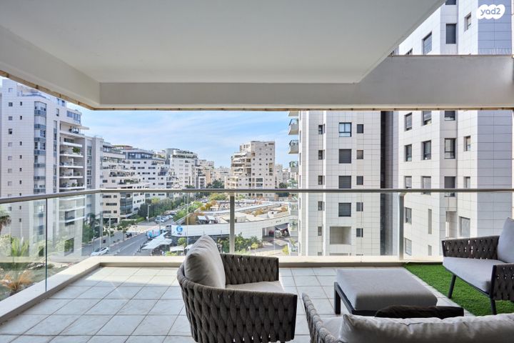 דירה, מאיר יערי, כוכב הצפון, תל אביב יפו