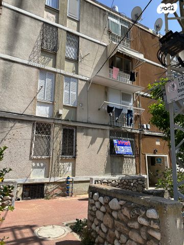 דירה, אפרים צור, שקמים ואגמים, אשקלון