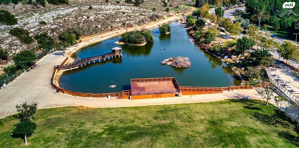 גג/ פנטהאוז, סלעית 4, גבעת הסלעים, ראש העין