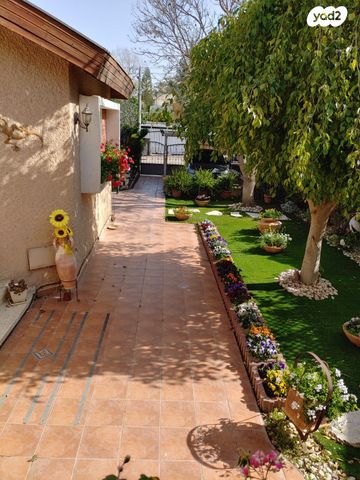 בית פרטי/ קוטג', מיתר / כרמית