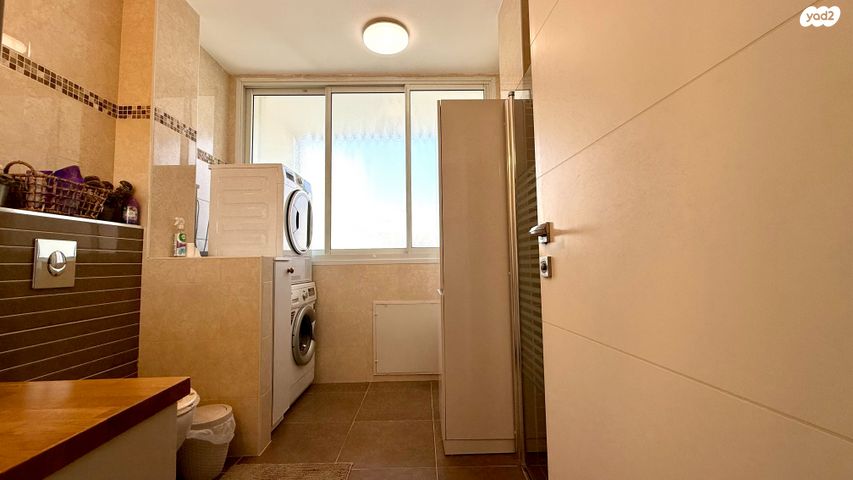 גג/ פנטהאוז, רא"ל מוטה גור, היובל, שרונה, רחובות