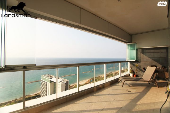 גג/ פנטהאוז, יוסף לפיד 3, גלי הים, נתניה