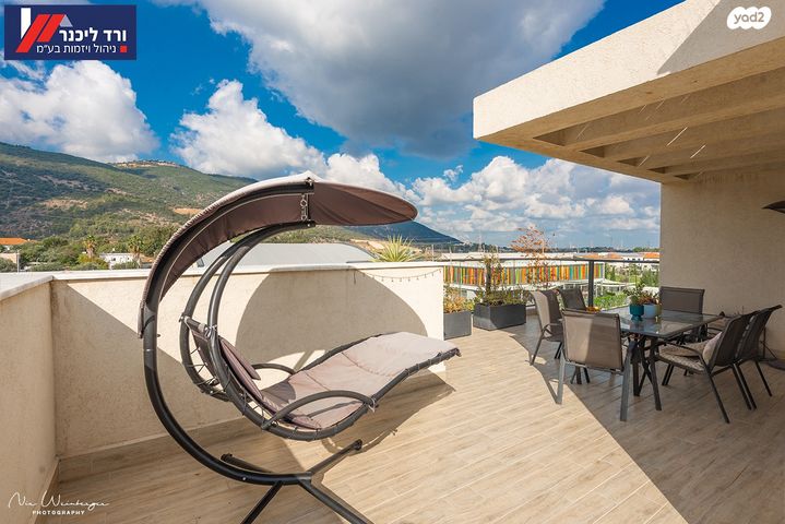 גג/ פנטהאוז, בצל האורנים, קרית טבעון