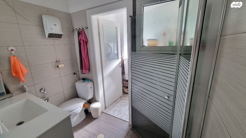 דירה, גבעת אלונים, יקנעם עילית