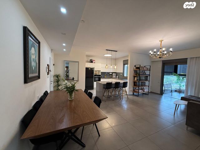 דירה, נצר חזני 1, נתיבות מערב, נתיבות