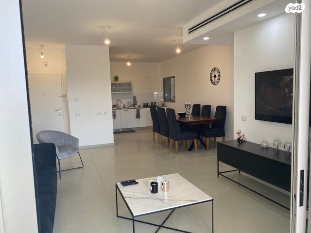 דירה, שליו, נתיבות מערב, נתיבות