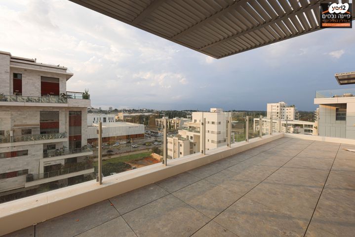 גג/ פנטהאוז, רחבעם זאבי 5, גליל ים (מתחם הכוכבים), הרצליה