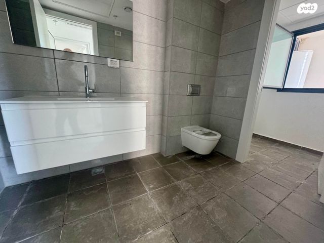 דירה, אמנון ליפקין שחק 1, נוף הטיילת, נתניה