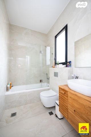 בית פרטי/ קוטג', פרדס חנה כרכור