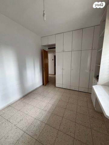 דירה, הרי הגלעד, תל בנימין, רמת גן