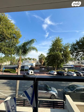 דירה, שדרות וייצמן, ביאליק דרום, קרית ביאליק