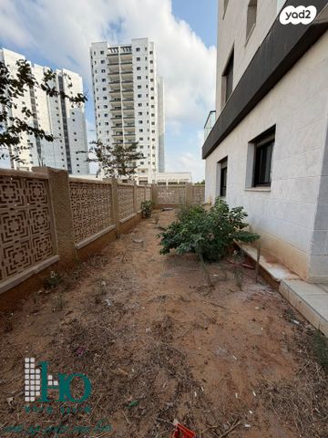 דירת גן, דרך ארץ, עיר היין, אשקלון