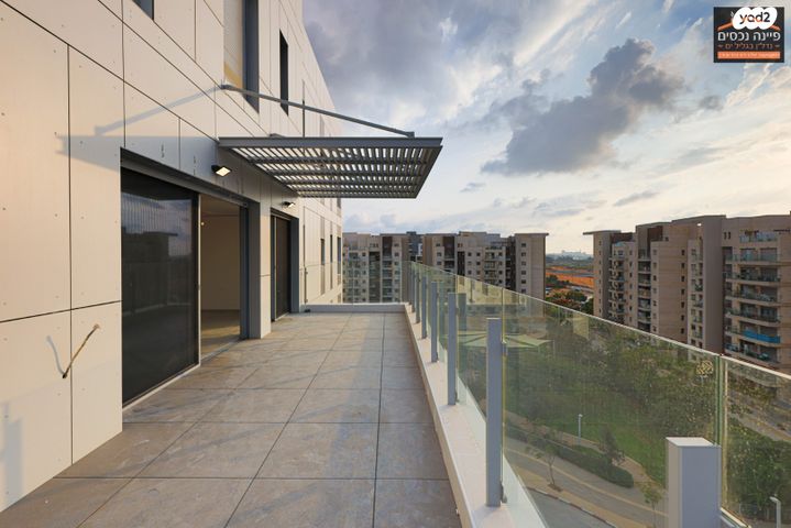 גג/ פנטהאוז, רחבעם זאבי 5, גליל ים (מתחם הכוכבים), הרצליה