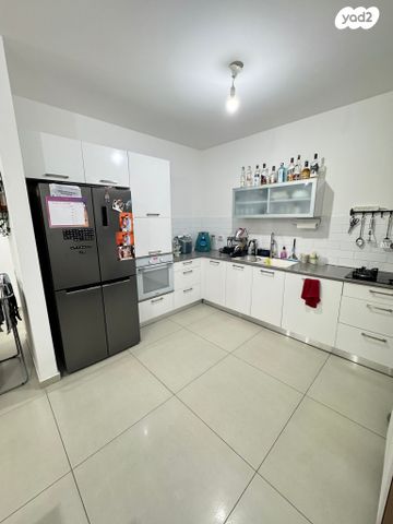 דירה, שליו, נתיבות מערב, נתיבות