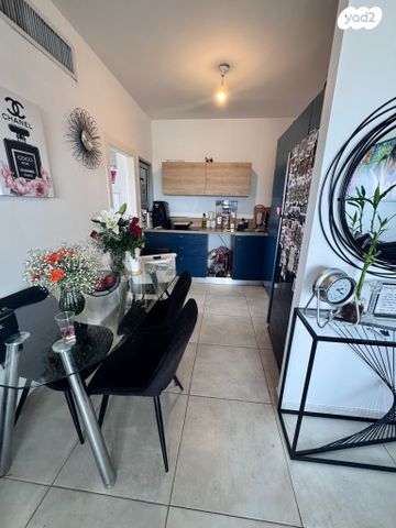 דירה, ברתיני גארי 12, נווה עופר, תל כביר, תל אביב יפו