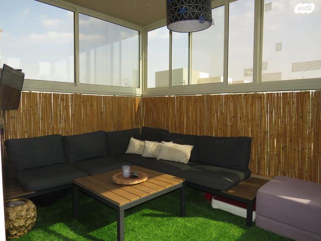 דירה, השחר, דימונה