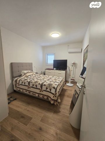 דירה, דובנוב, מרכז דרום, רעננה