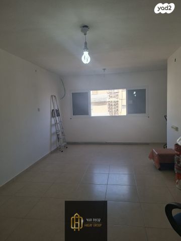 דירה, דוד הכהן 11, רמב"ם, באר יעקב