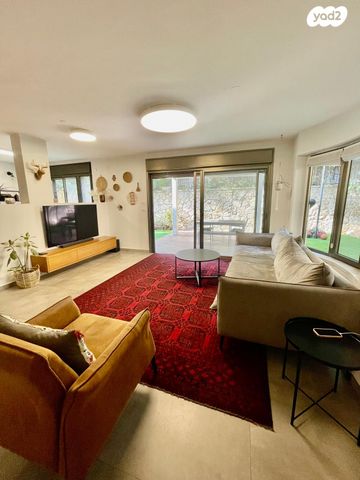 דו משפחתי, החצב, גבעת עדן, זכרון יעקב