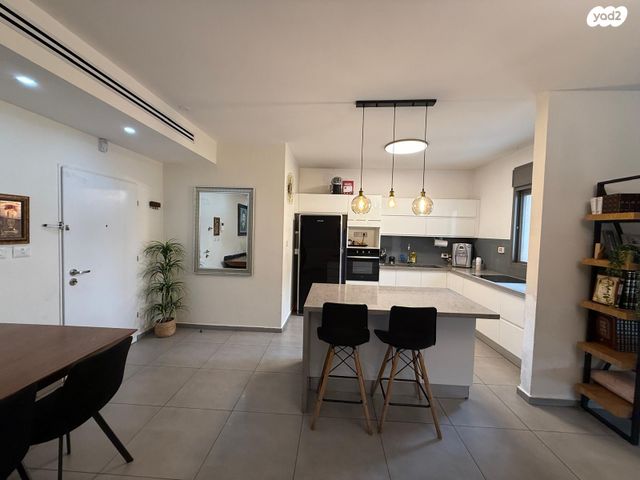 דירה, נצר חזני 1, נתיבות מערב, נתיבות