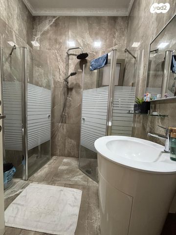 דירת גן, אליעזר הופיין, מרכז, קרית עבודה, חולון