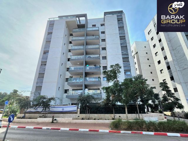 דירה, הרב נריה 1, קרית השרון, נתניה