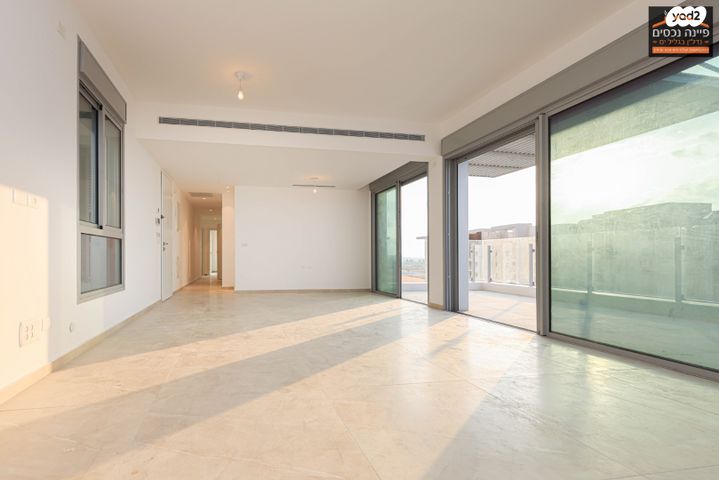 גג/ פנטהאוז, רחבעם זאבי 5, גליל ים (מתחם הכוכבים), הרצליה