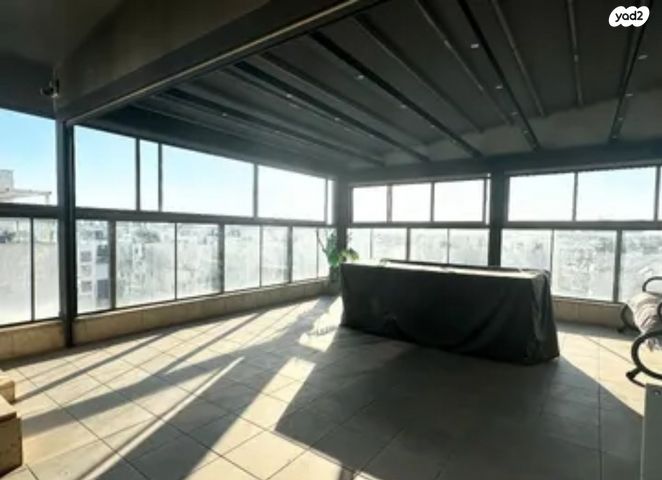 דופלקס, לאה אמנו, אחיסמך, לוד