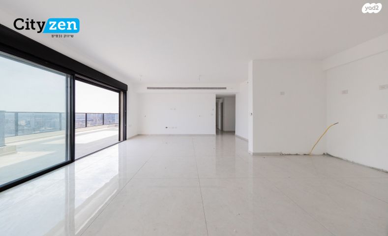 גג/ פנטהאוז, שמואל הנציב 27, צפון מערב מרכז העיר, נתניה