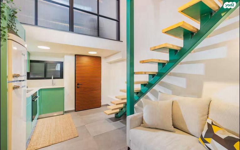 מרתף/ פרטר, המלך חירם, תל אביב יפו