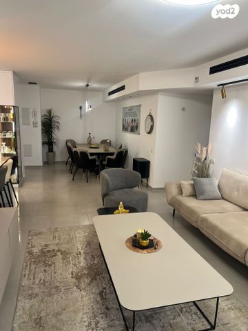 דירה, הרב אלעזר אבוחצירה, השחר, דימונה