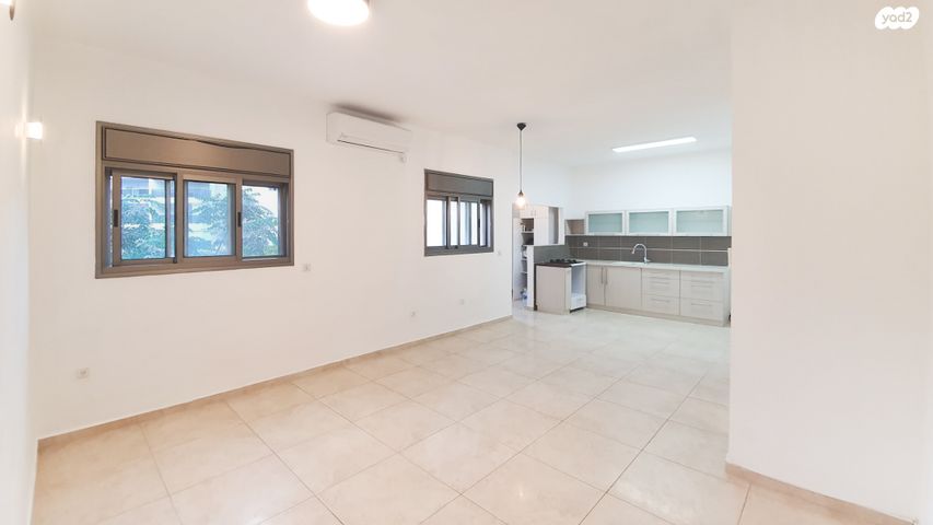 דירה, א.ד. גורדון, מוצקין הותיקה, קרית מוצקין